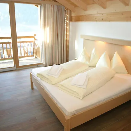 Drive-in With Sauna, Just A Short Walk From The Bus With Connections To The Wildkogel And Zillertal Arena Feriehus *