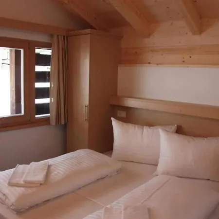 Alpine With Balcony & Sauna * Wald im Pinzgau