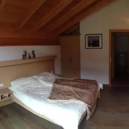 Alpine With Balcony & Sauna * Wald im Pinzgau