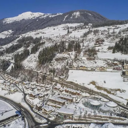 Nyaraló Alpine With Balcony & Sauna Wald im Pinzgau